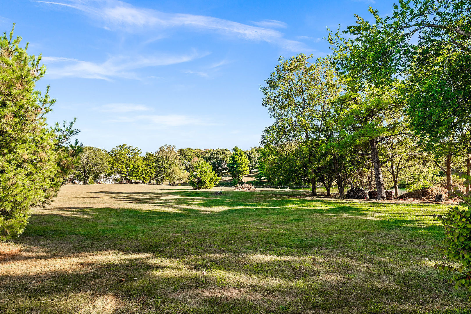 14345 N 900 East Road, Bloomington, IL 61705