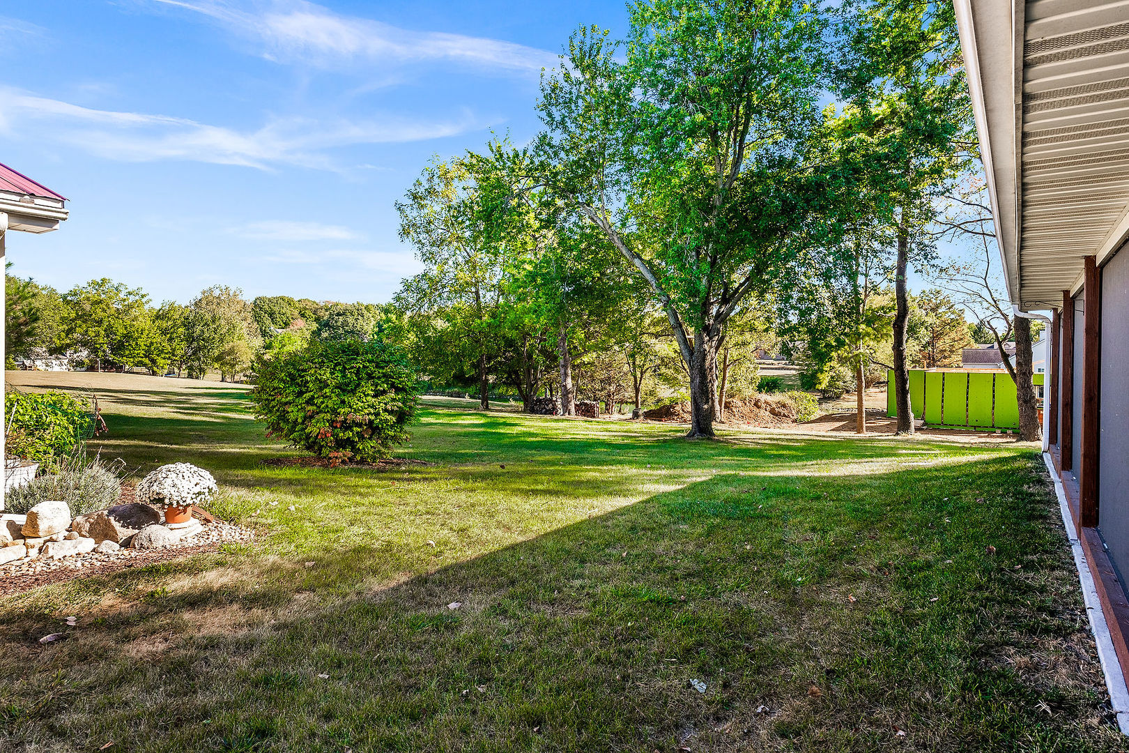 14345 N 900 East Road, Bloomington, IL 61705
