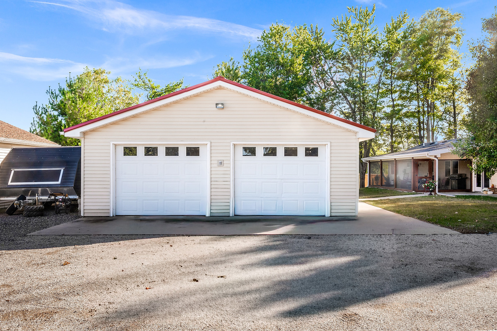 14345 N 900 East Road, Bloomington, IL 61705