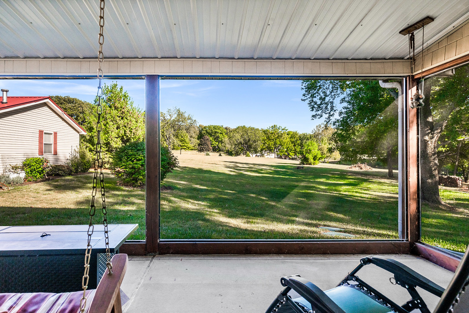 14345 N 900 East Road, Bloomington, IL 61705