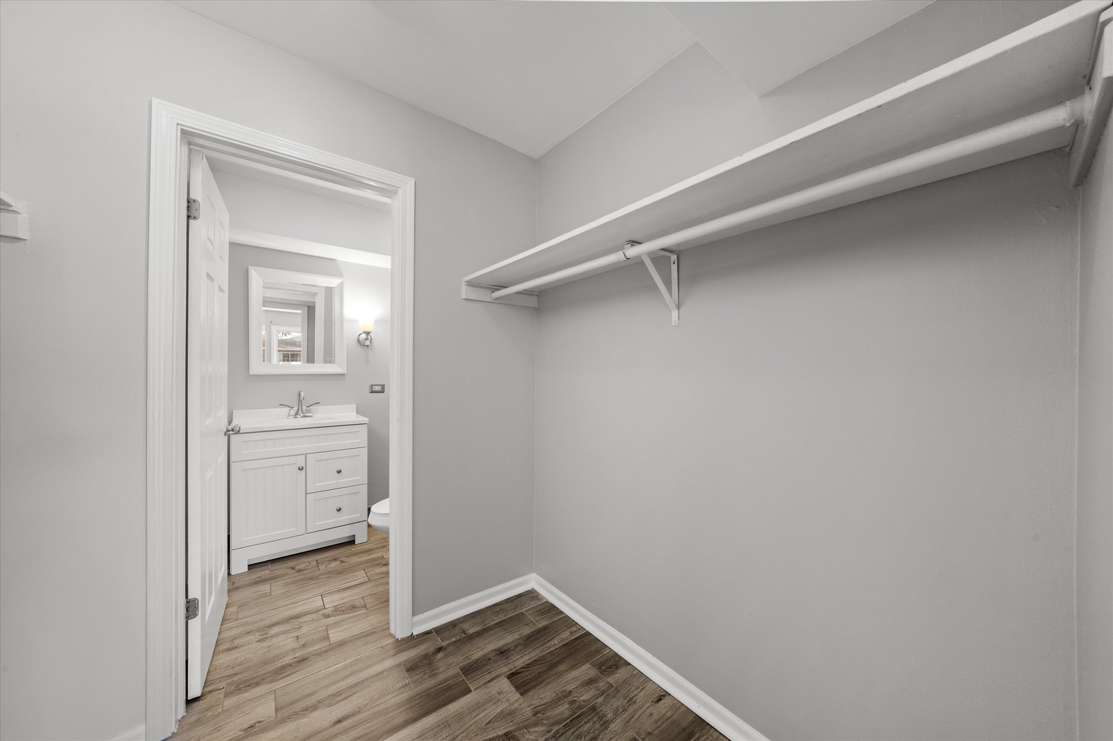 10308 Circle Drive #301, Oak Lawn, IL 60453