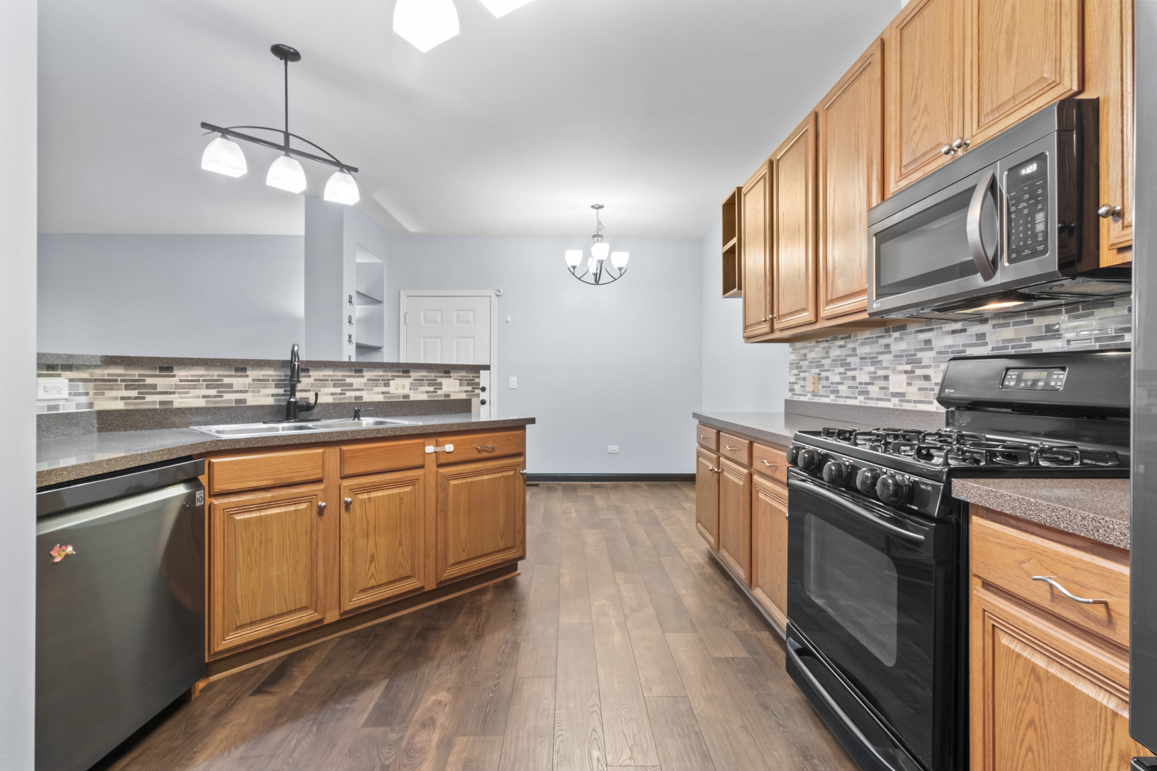 8217 Concord Lane #B, Justice, IL 60458