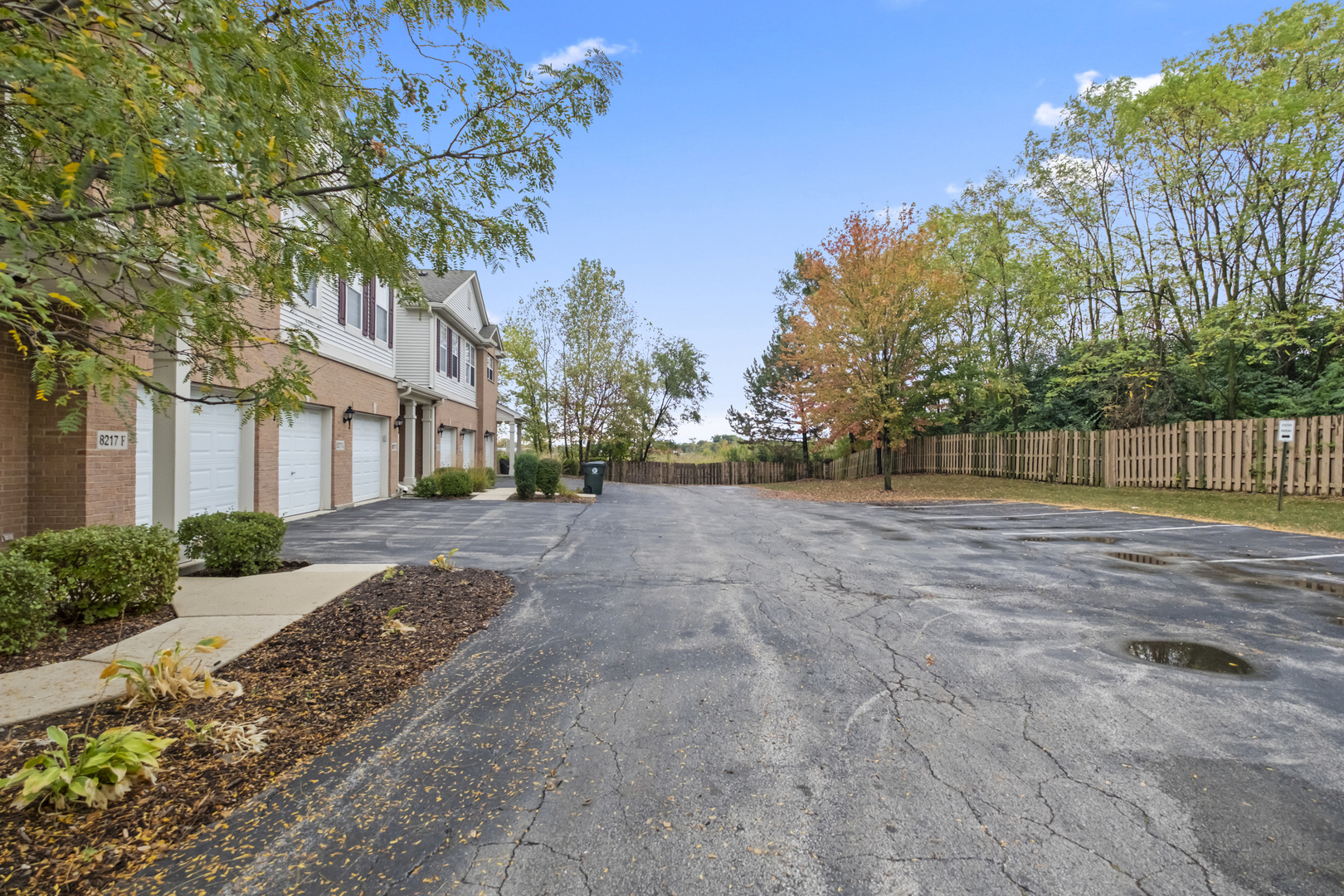 8217 Concord Lane #B, Justice, IL 60458