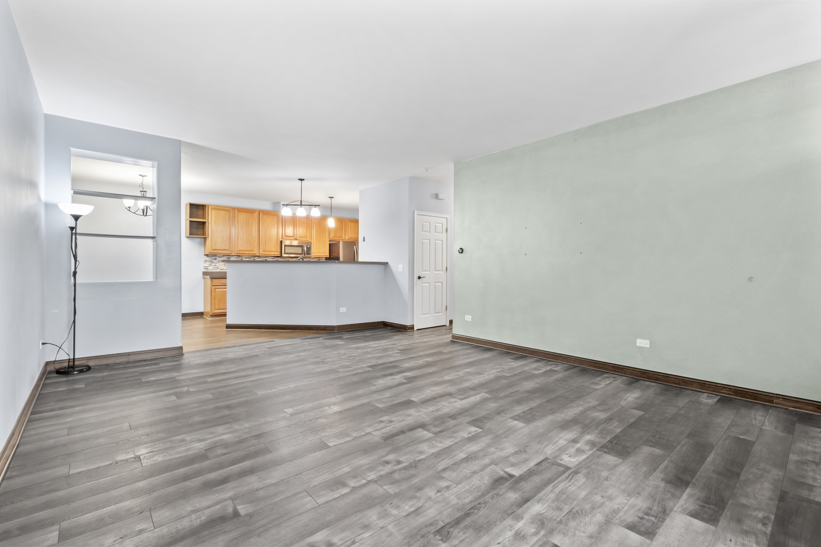 8217 Concord Lane #B, Justice, IL 60458
