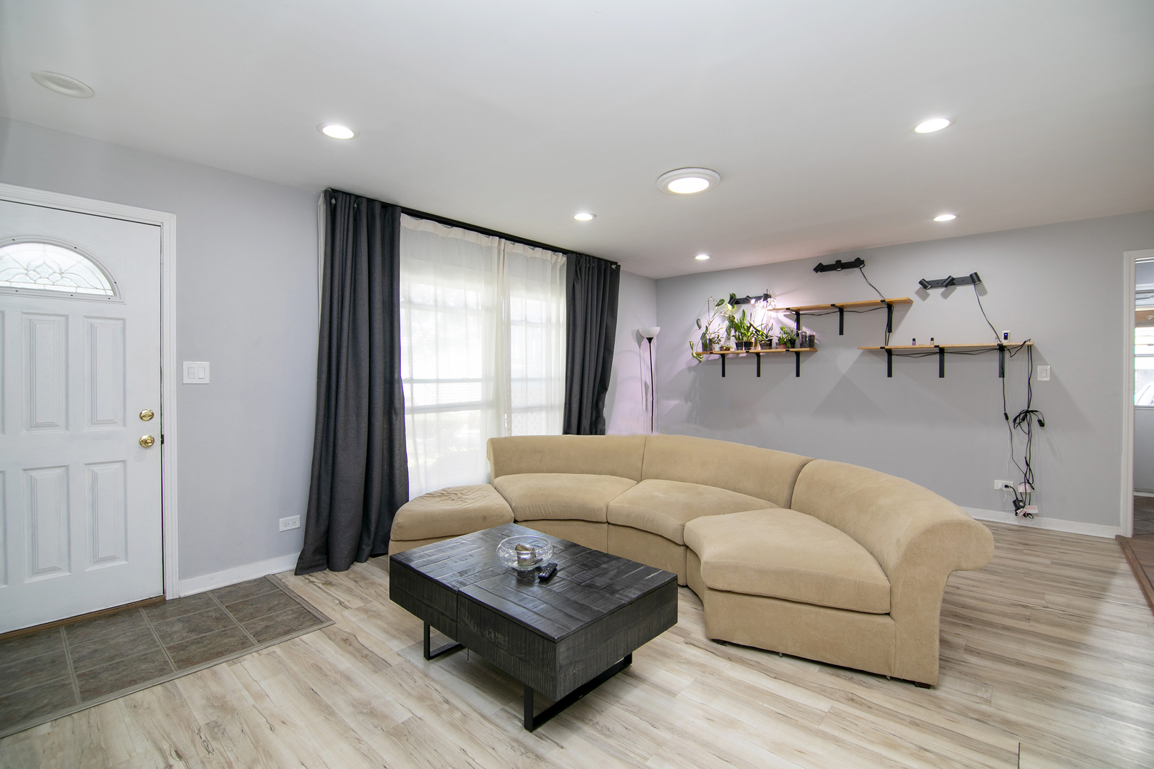 5340 Crescent Lane #C, Oak Forest, IL 60452