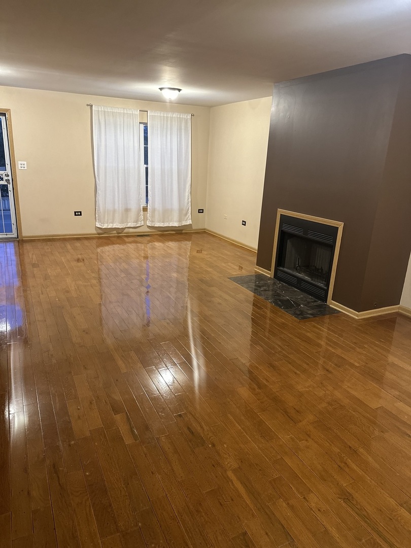 9202 S Lafayette Avenue, Chicago, IL 60620