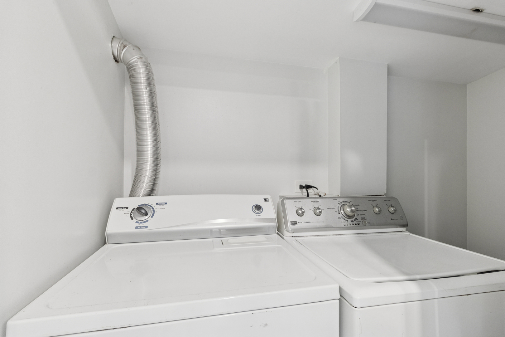 3100 Swallow Lane, Rolling Meadows, IL 60008