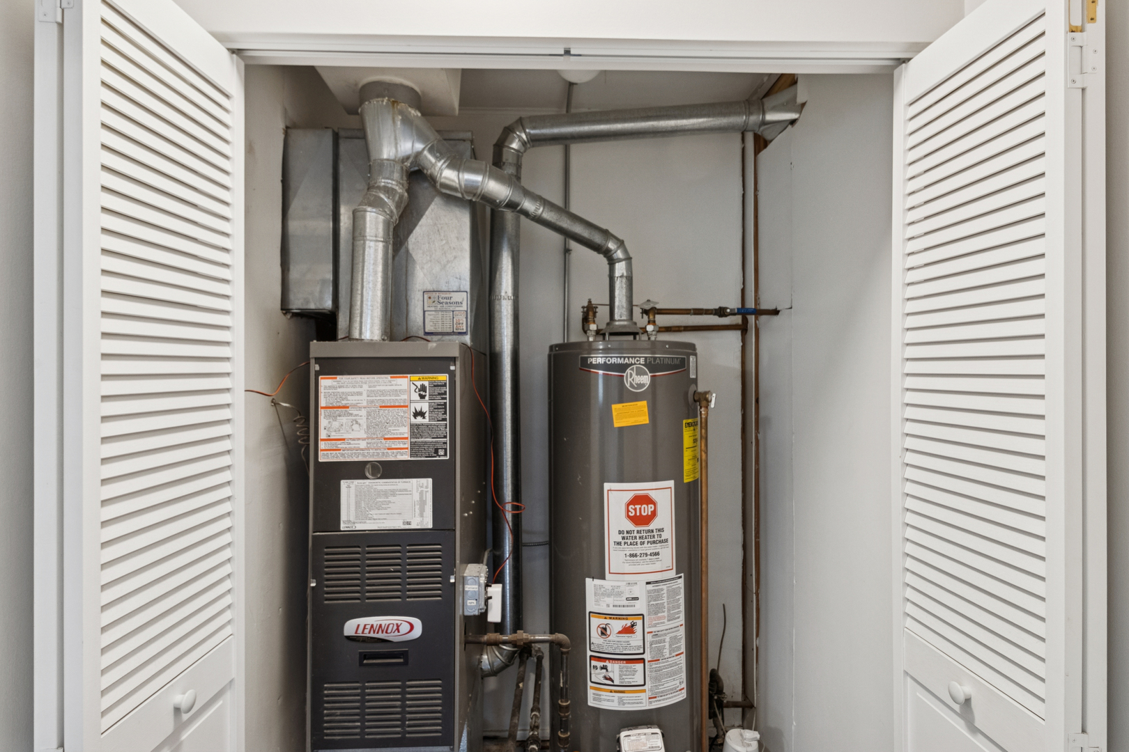 3100 Swallow Lane, Rolling Meadows, IL 60008