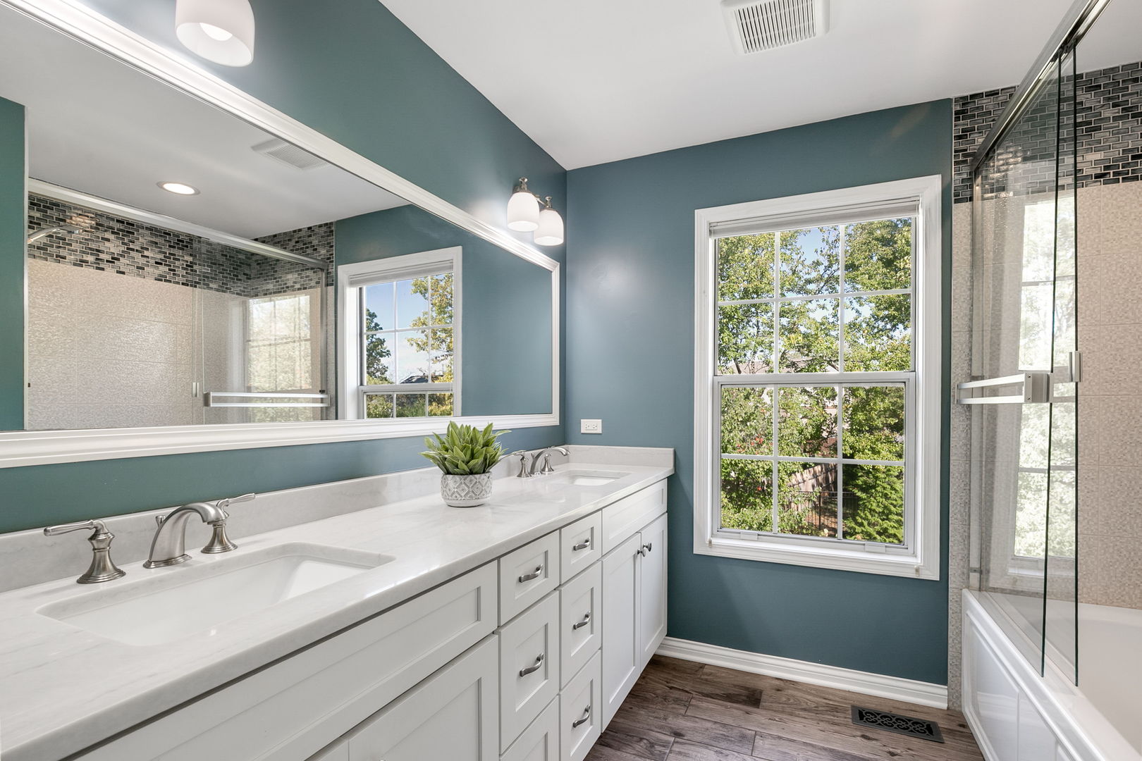 1276 William Drive, Lake Zurich, IL 60047