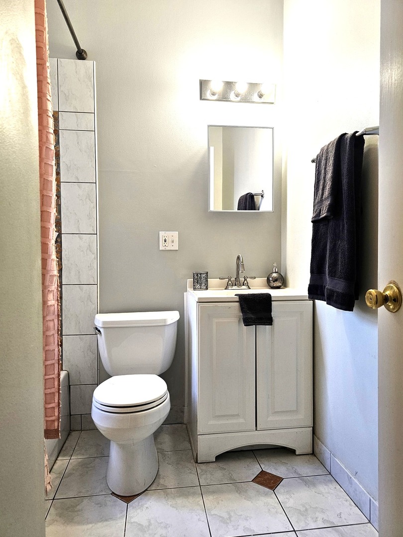 1520 E Marquette Road #2B, Chicago, IL 60637