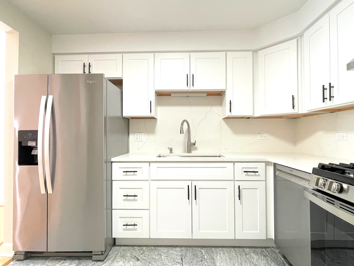 1258 Brown Street #302, Des Plaines, IL 60016