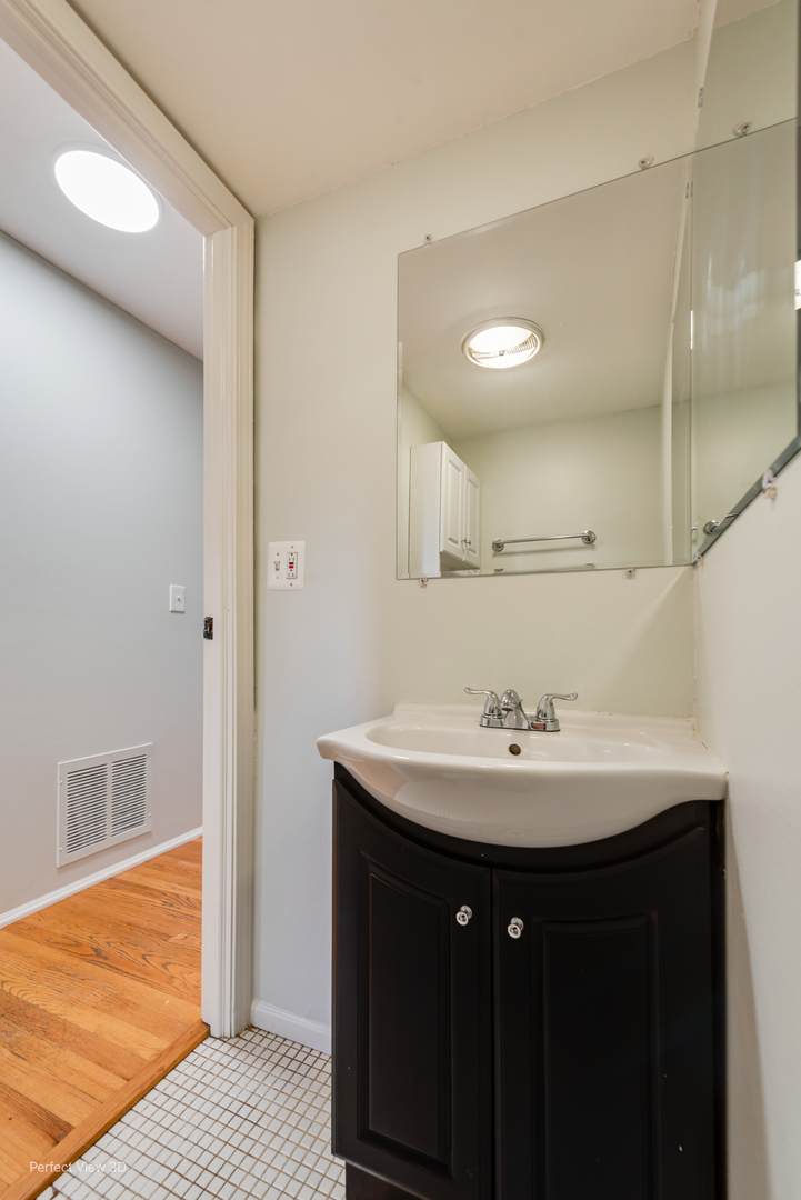 1929 Hastings Court, Schaumburg, IL 60194