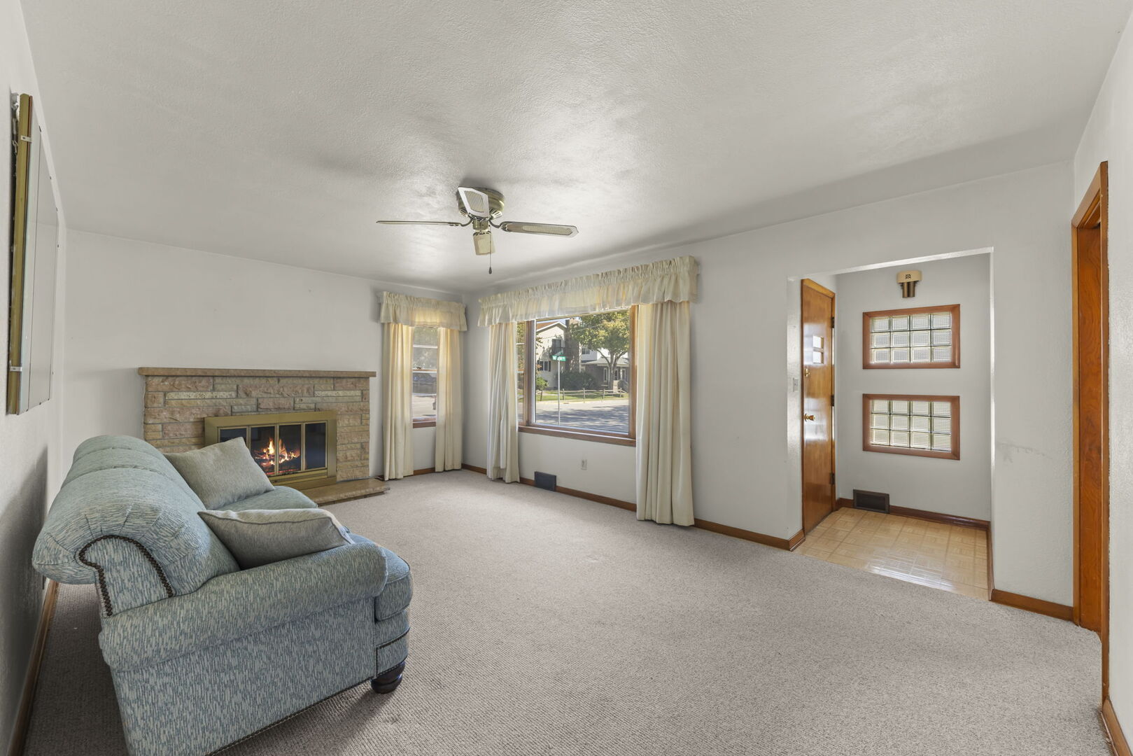 900 Meadow Avenue, Rockdale, IL 60436
