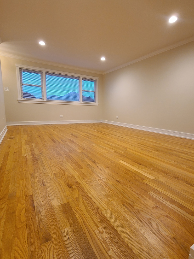 7025 W 84th Street, Burbank, IL 60459