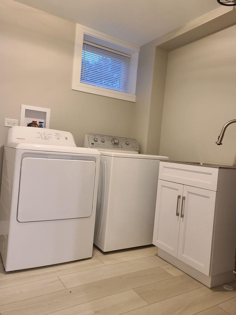 7025 W 84th Street, Burbank, IL 60459