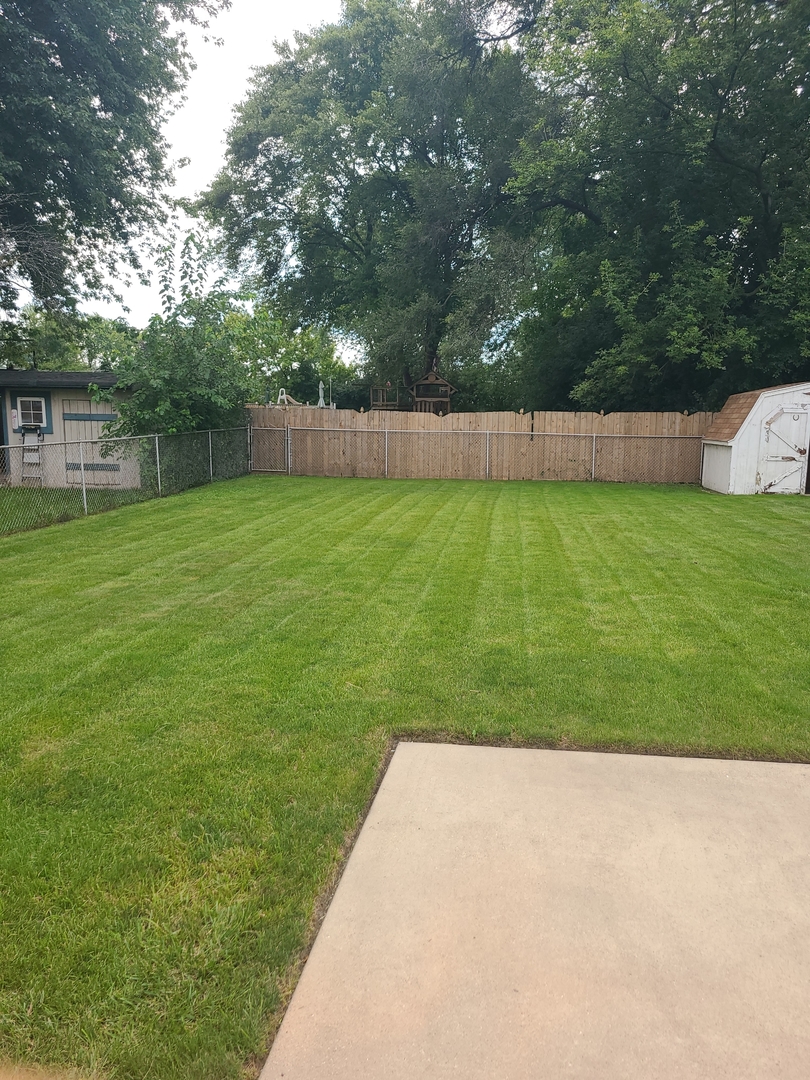 7025 W 84th Street, Burbank, IL 60459