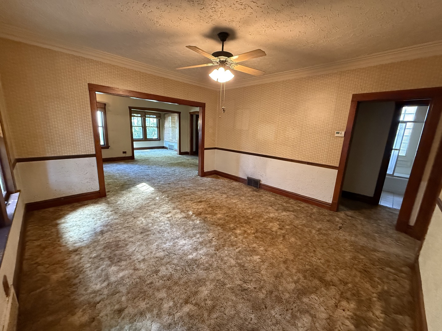 1243 Elmwood Avenue, Berwyn, IL 60402