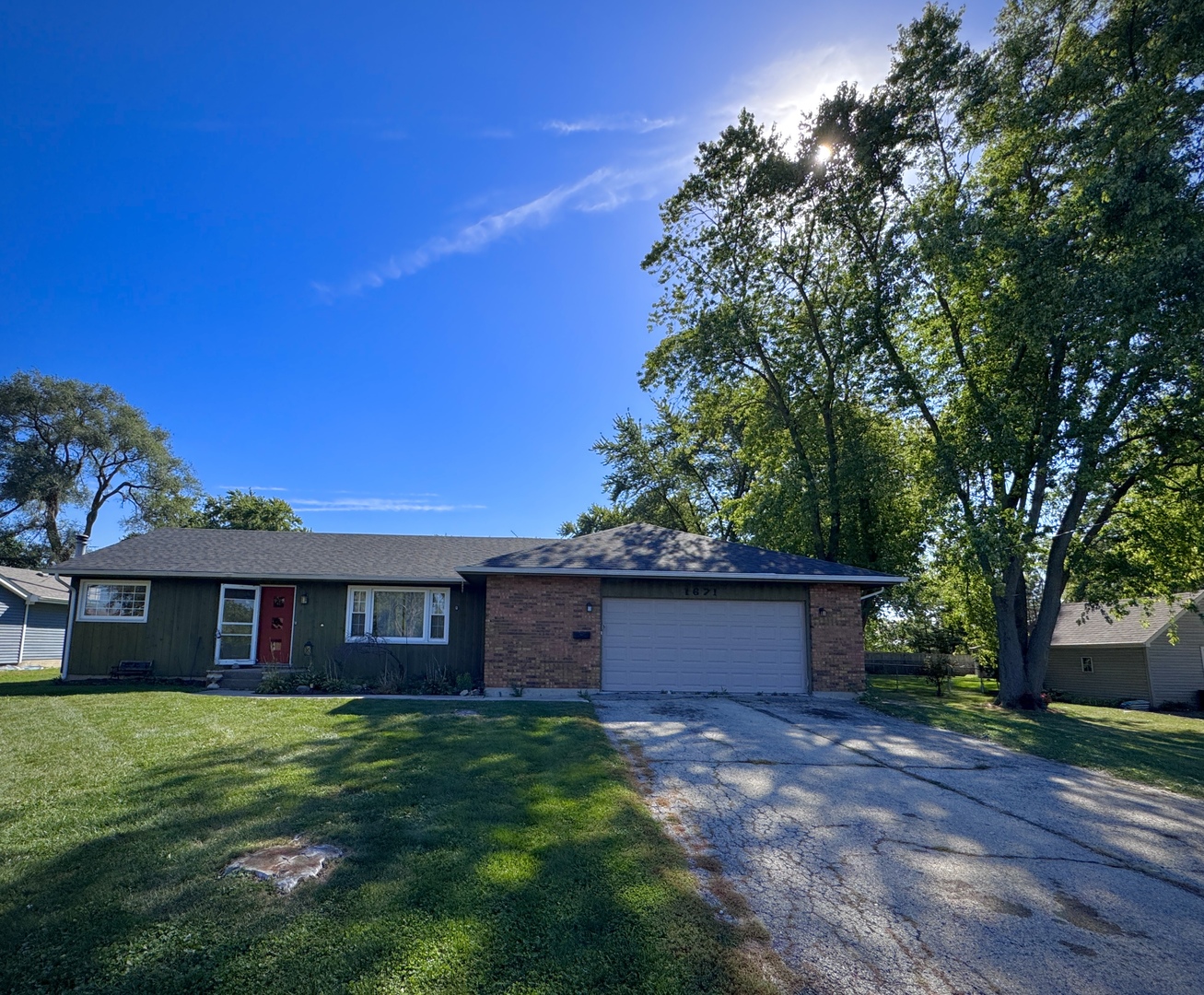 1671 Sheffer Road, Aurora, IL 60505