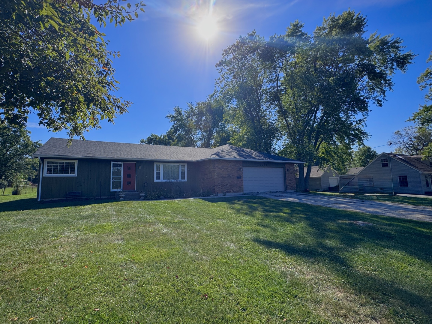 1671 Sheffer Road, Aurora, IL 60505