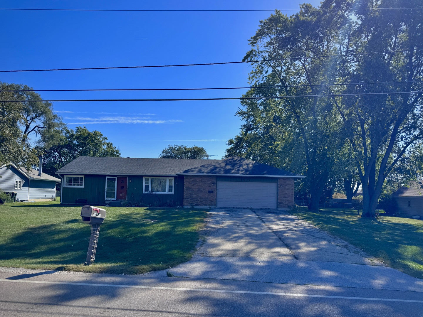1671 Sheffer Road, Aurora, IL 60505