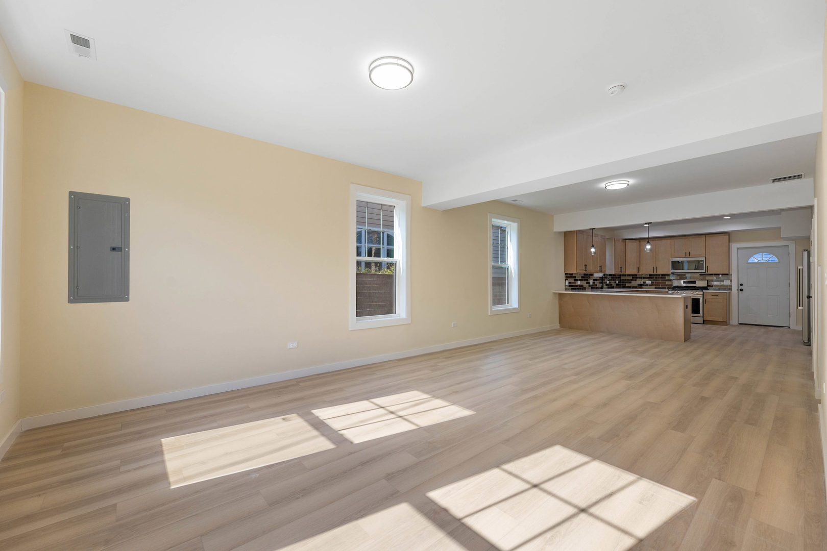 76 N 4th Street #76, Aurora, IL 60505