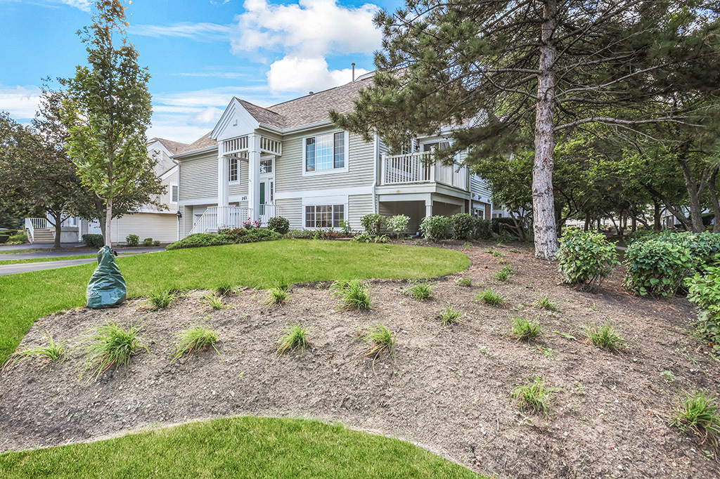 161 Lucerne Court, Wheeling, IL 60090