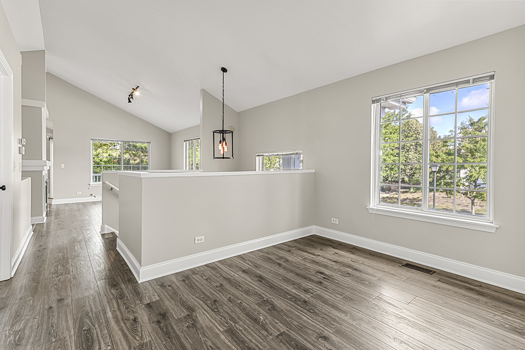 161 Lucerne Court, Wheeling, IL 60090