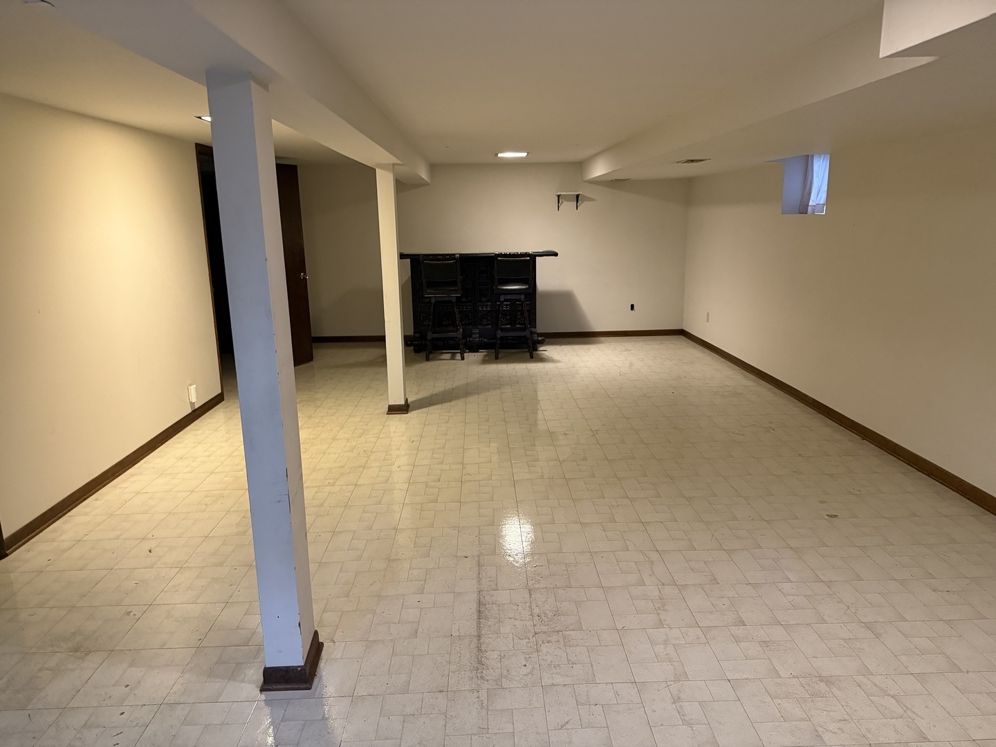 517 Grove Avenue, Bensenville, IL 60106