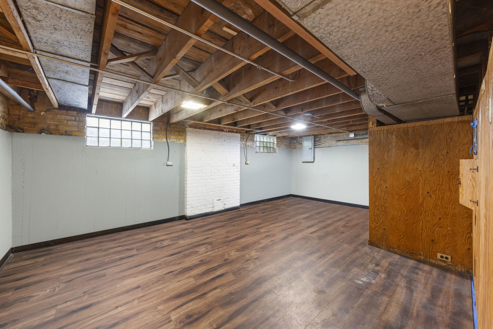 812 N President Street, Wheaton, IL 60187