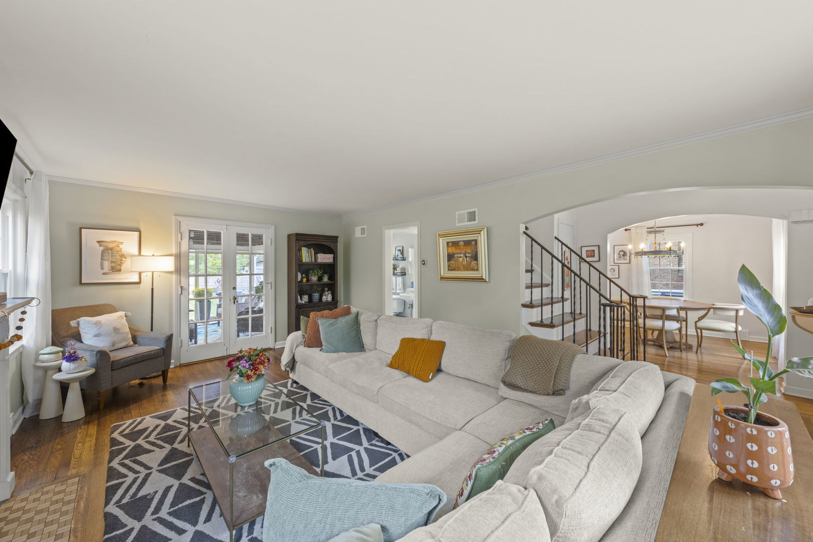 812 N President Street, Wheaton, IL 60187