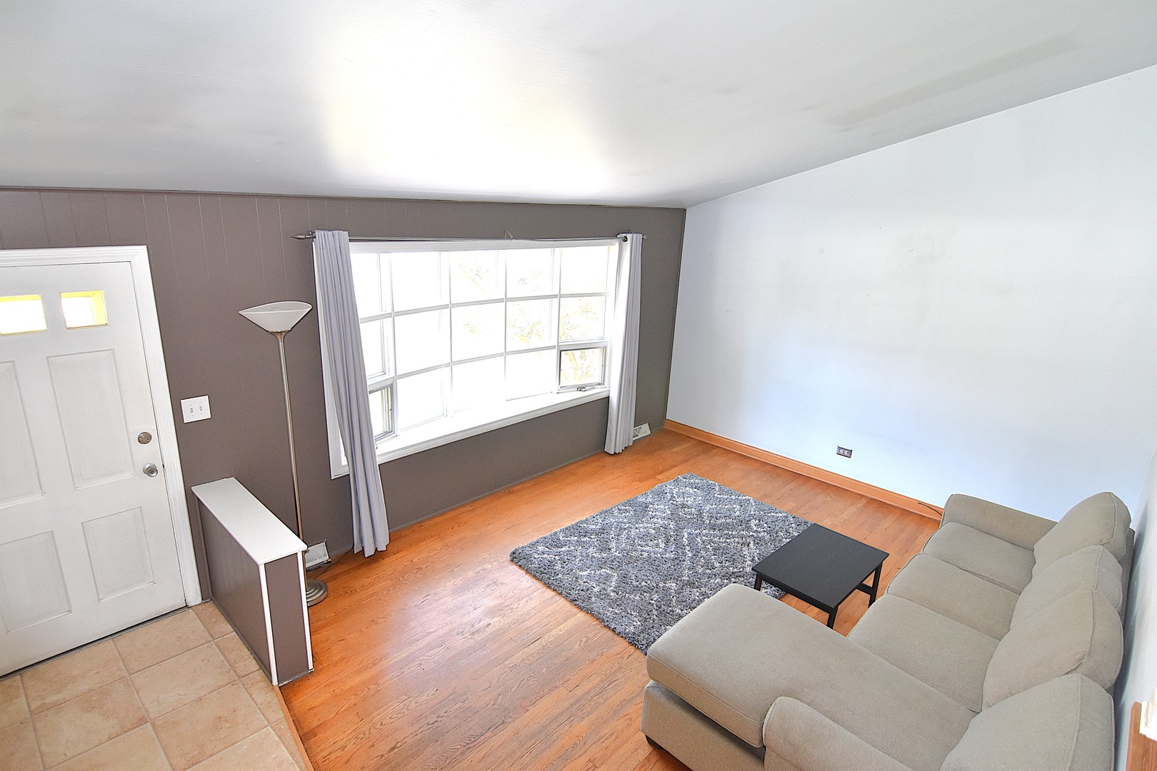 131 N Chase Avenue, Lombard, IL 60148