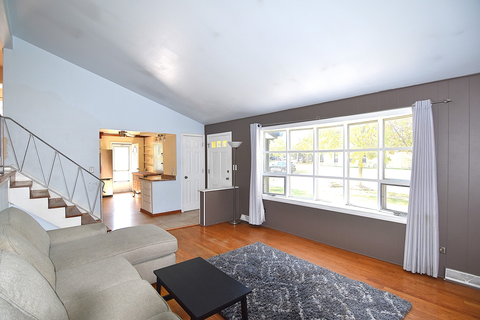131 N Chase Avenue, Lombard, IL 60148