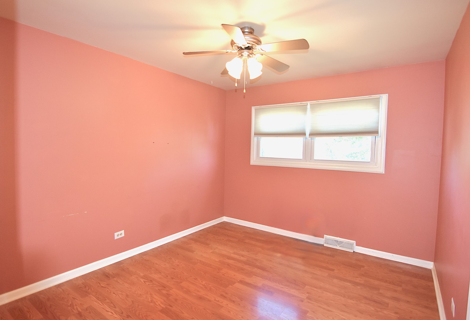 131 N Chase Avenue, Lombard, IL 60148