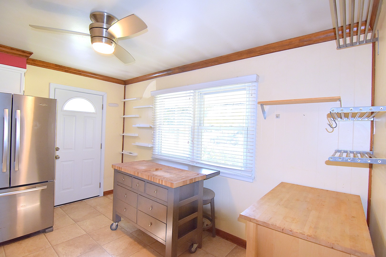 131 N Chase Avenue, Lombard, IL 60148