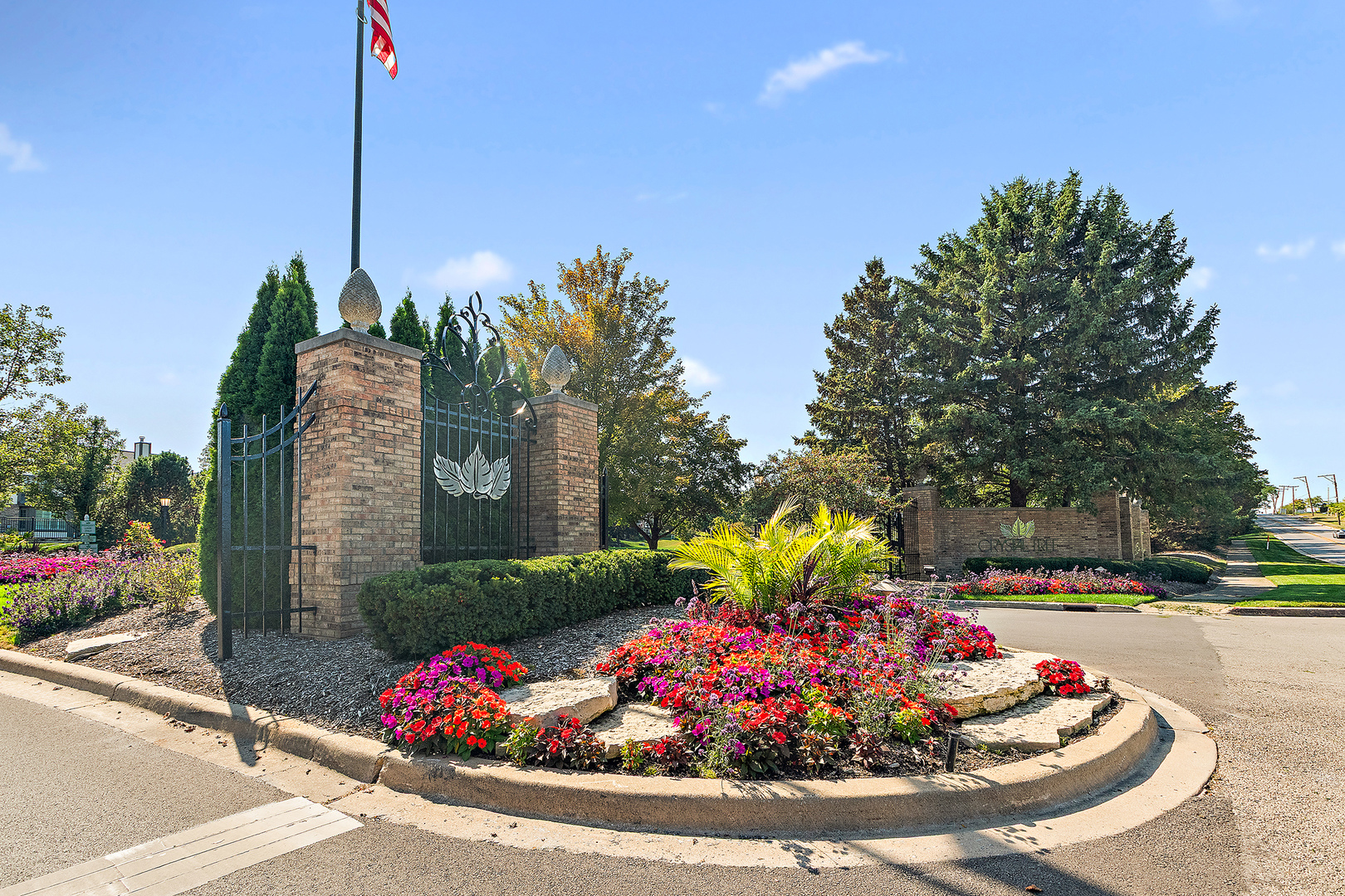 10534 Golf Road, Orland Park, IL 60462