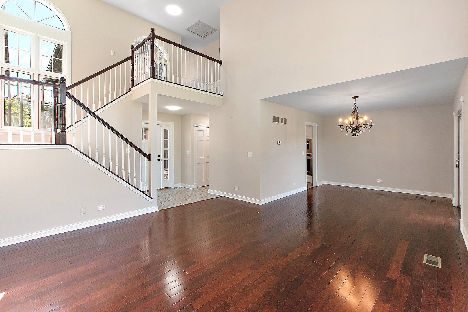 10534 Golf Road, Orland Park, IL 60462