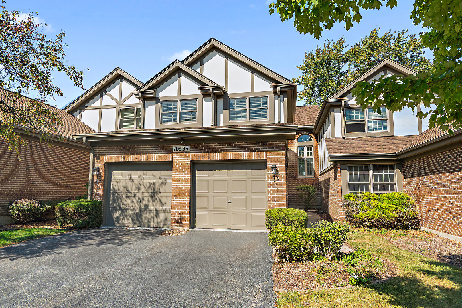 10534 Golf Road, Orland Park, IL 60462
