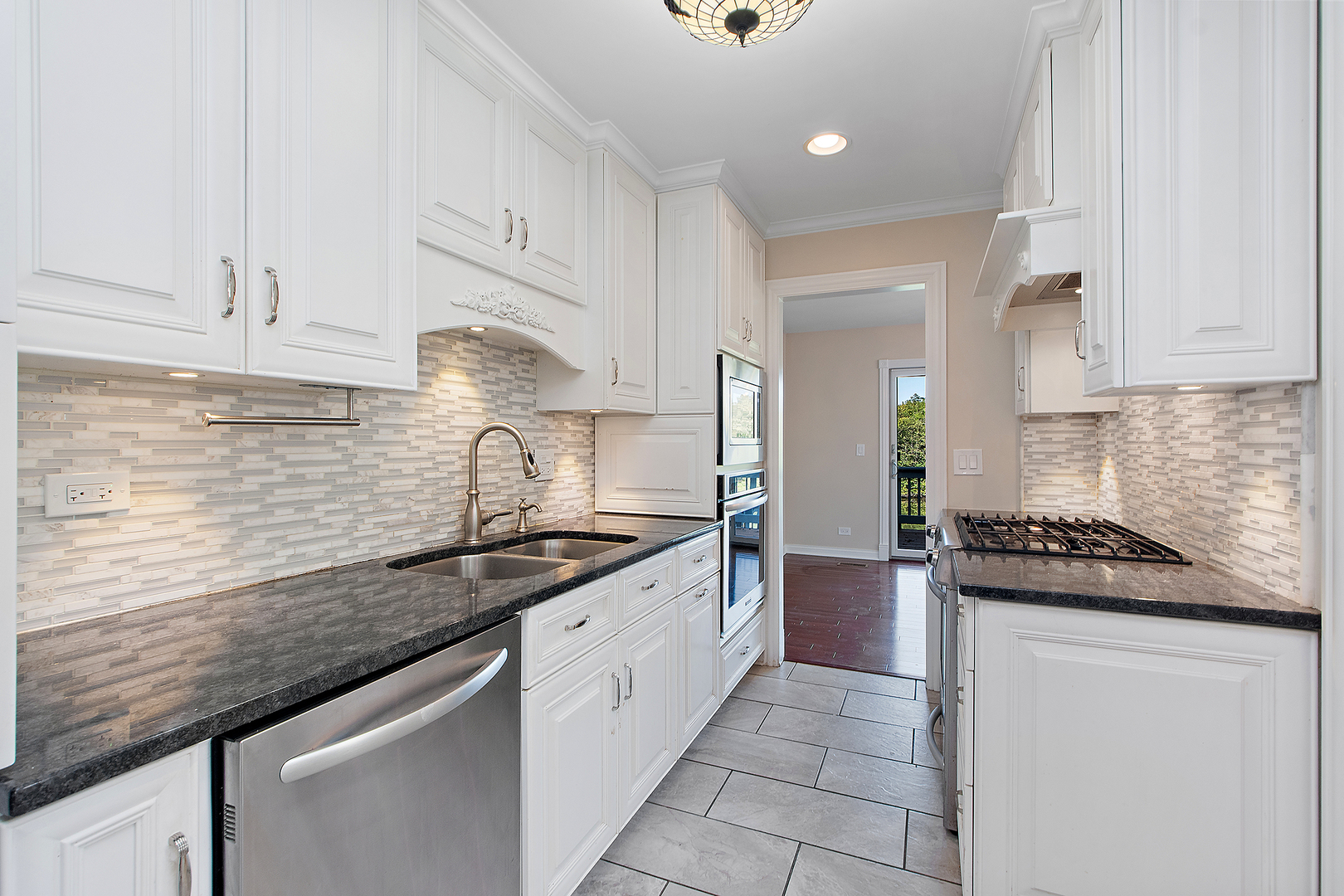 10534 Golf Road, Orland Park, IL 60462
