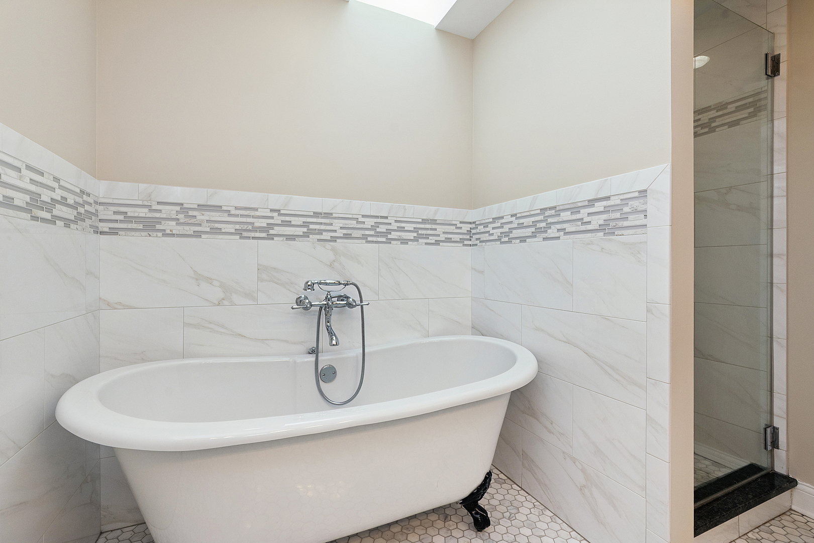 10534 Golf Road, Orland Park, IL 60462
