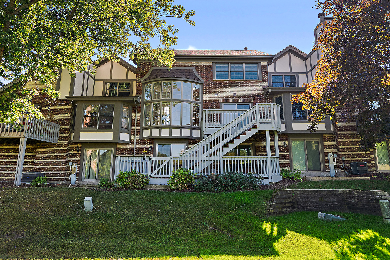 10534 Golf Road, Orland Park, IL 60462
