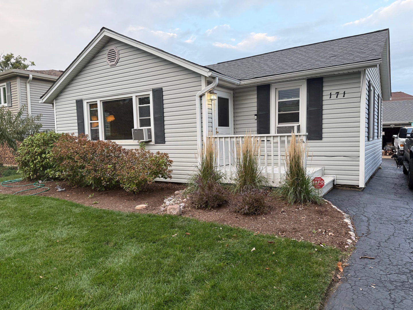 171 N Elmwood Avenue, Wood Dale, IL 60191
