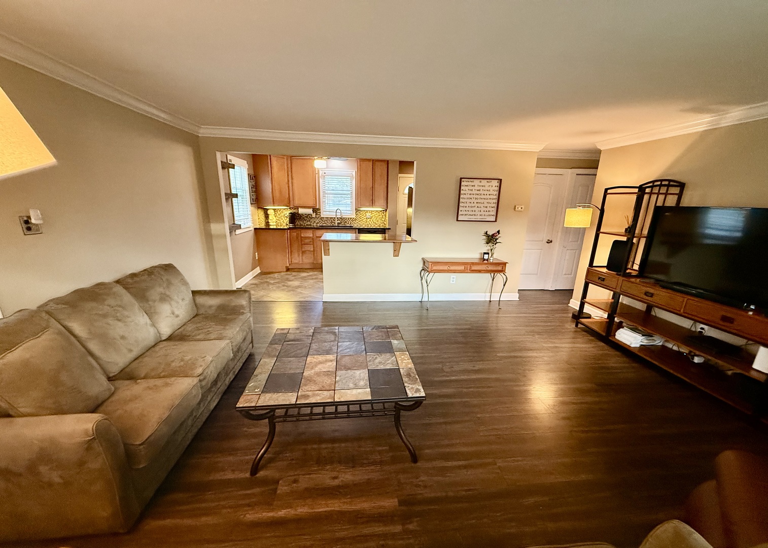 171 N Elmwood Avenue, Wood Dale, IL 60191
