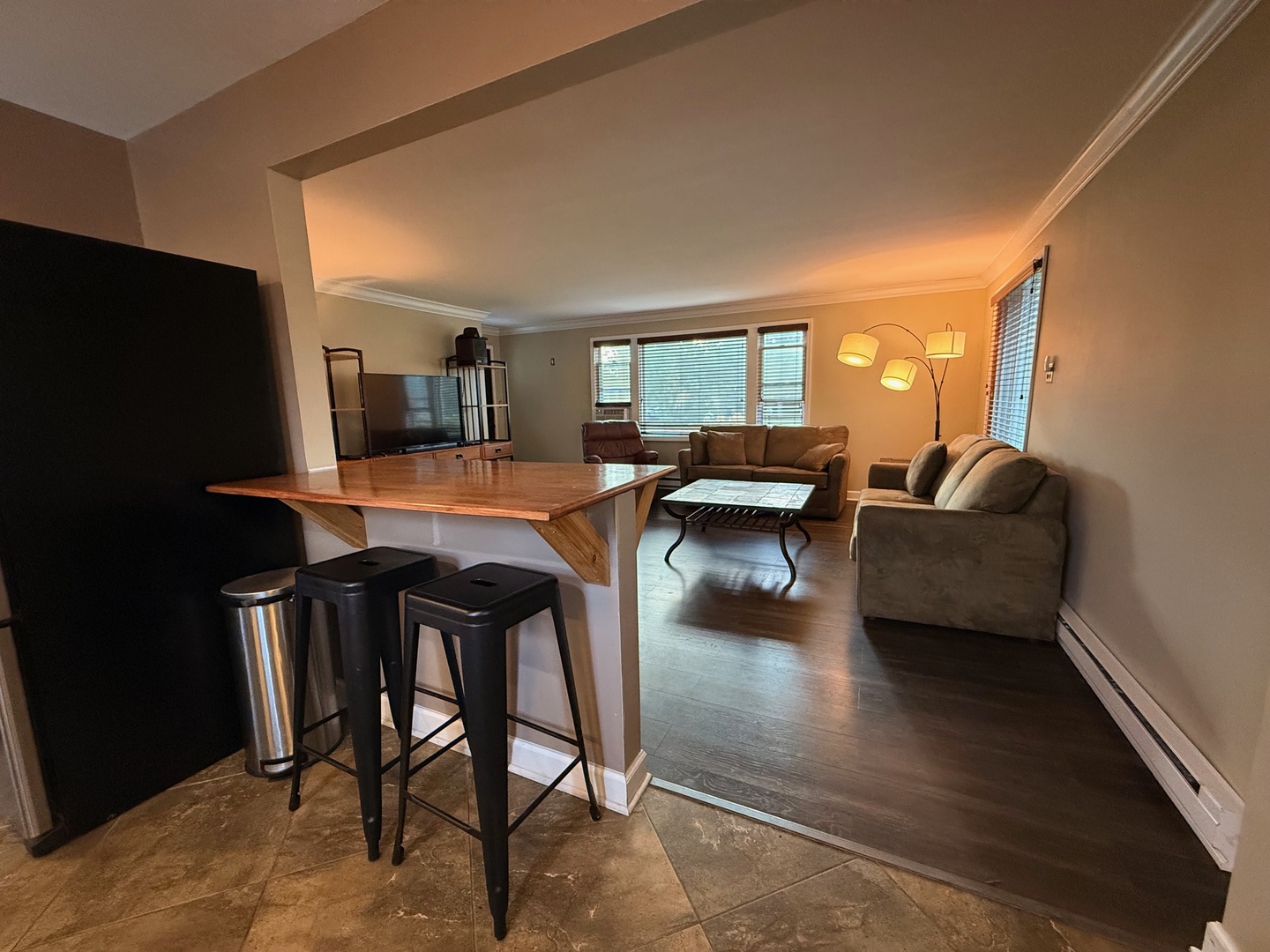 171 N Elmwood Avenue, Wood Dale, IL 60191