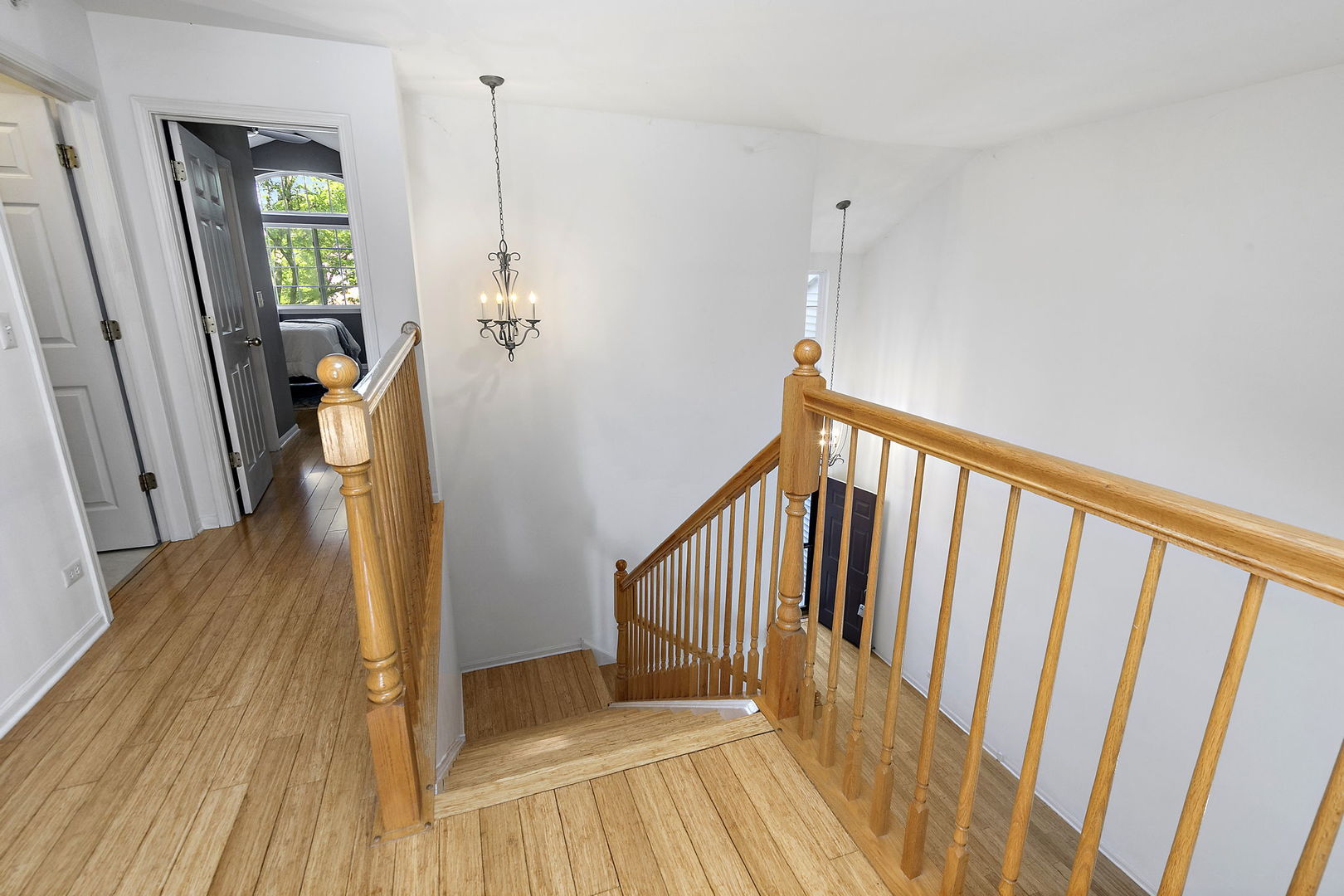 1823 Kelberg Avenue, Hoffman Estates, IL 60192