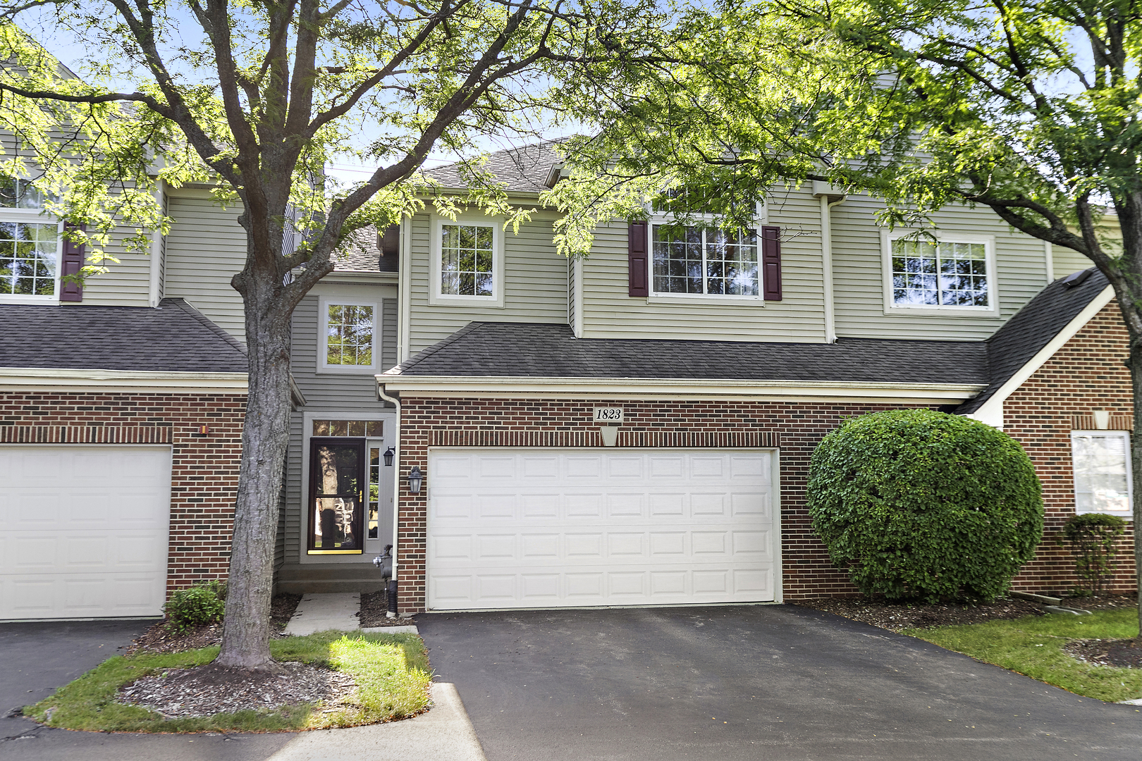 1823 Kelberg Avenue, Hoffman Estates, IL 60192