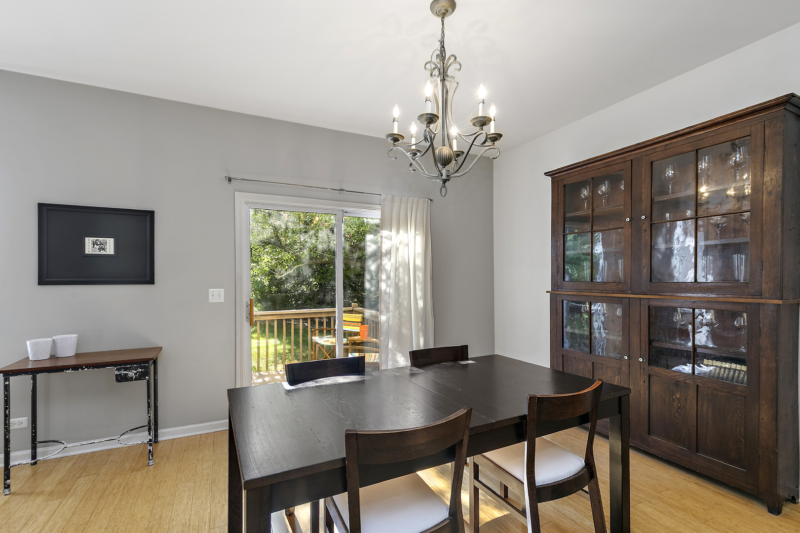 1823 Kelberg Avenue, Hoffman Estates, IL 60192