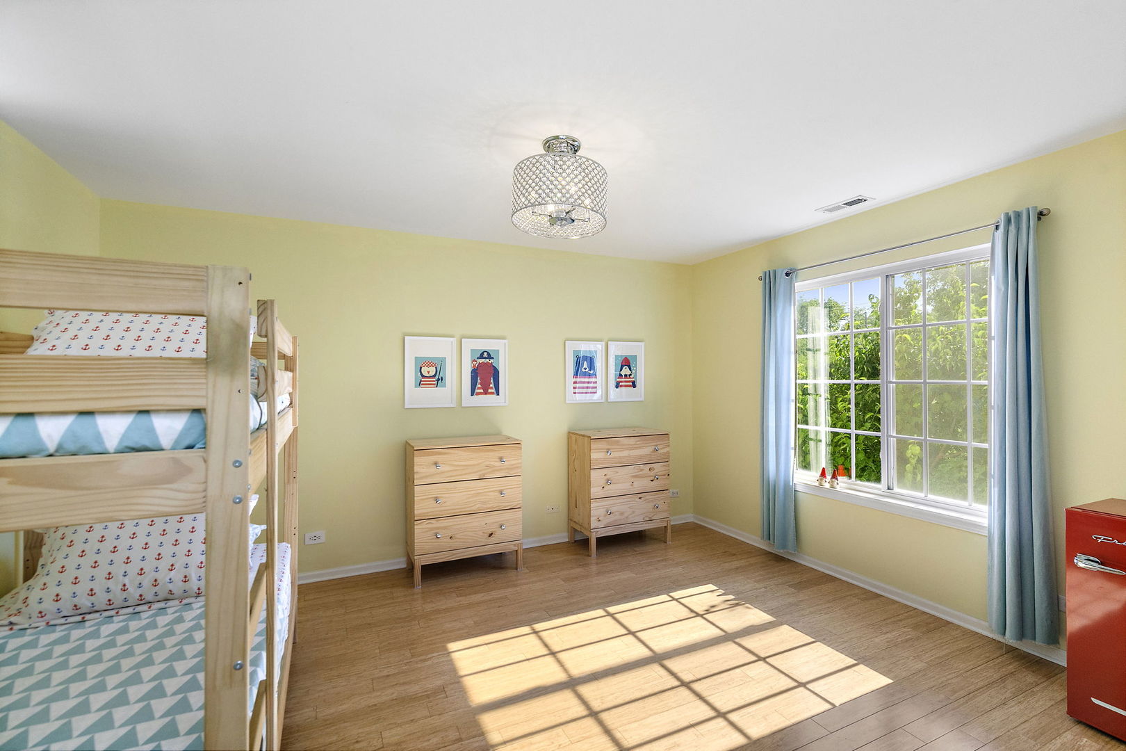 1823 Kelberg Avenue, Hoffman Estates, IL 60192