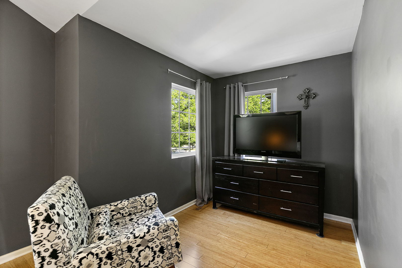 1823 Kelberg Avenue, Hoffman Estates, IL 60192