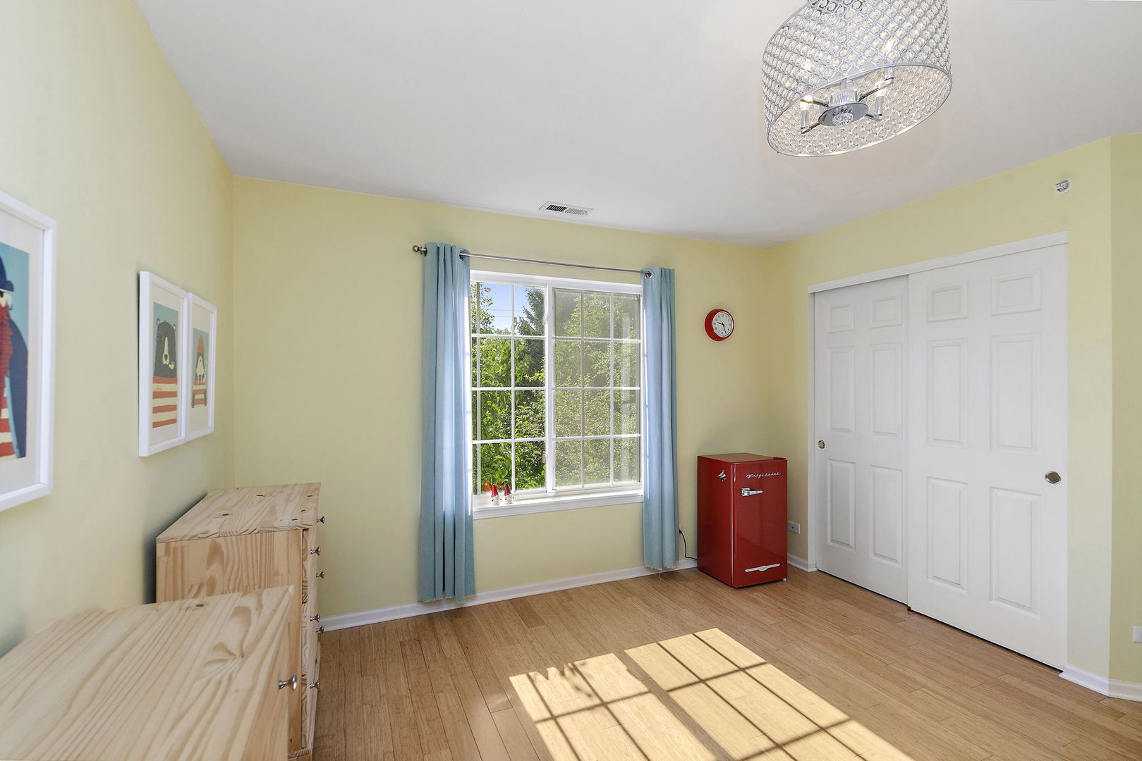 1823 Kelberg Avenue, Hoffman Estates, IL 60192