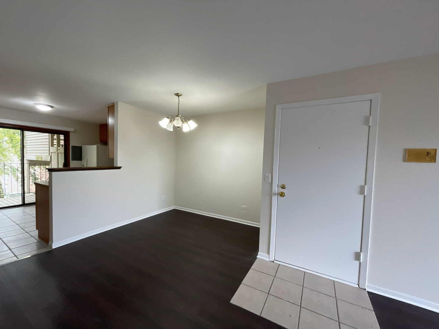 202 S Waters Edge Drive #201, Glendale Heights, IL 60139